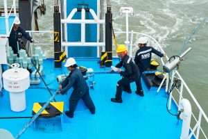 Top 7 traits that make Filipino seafarers highly employable