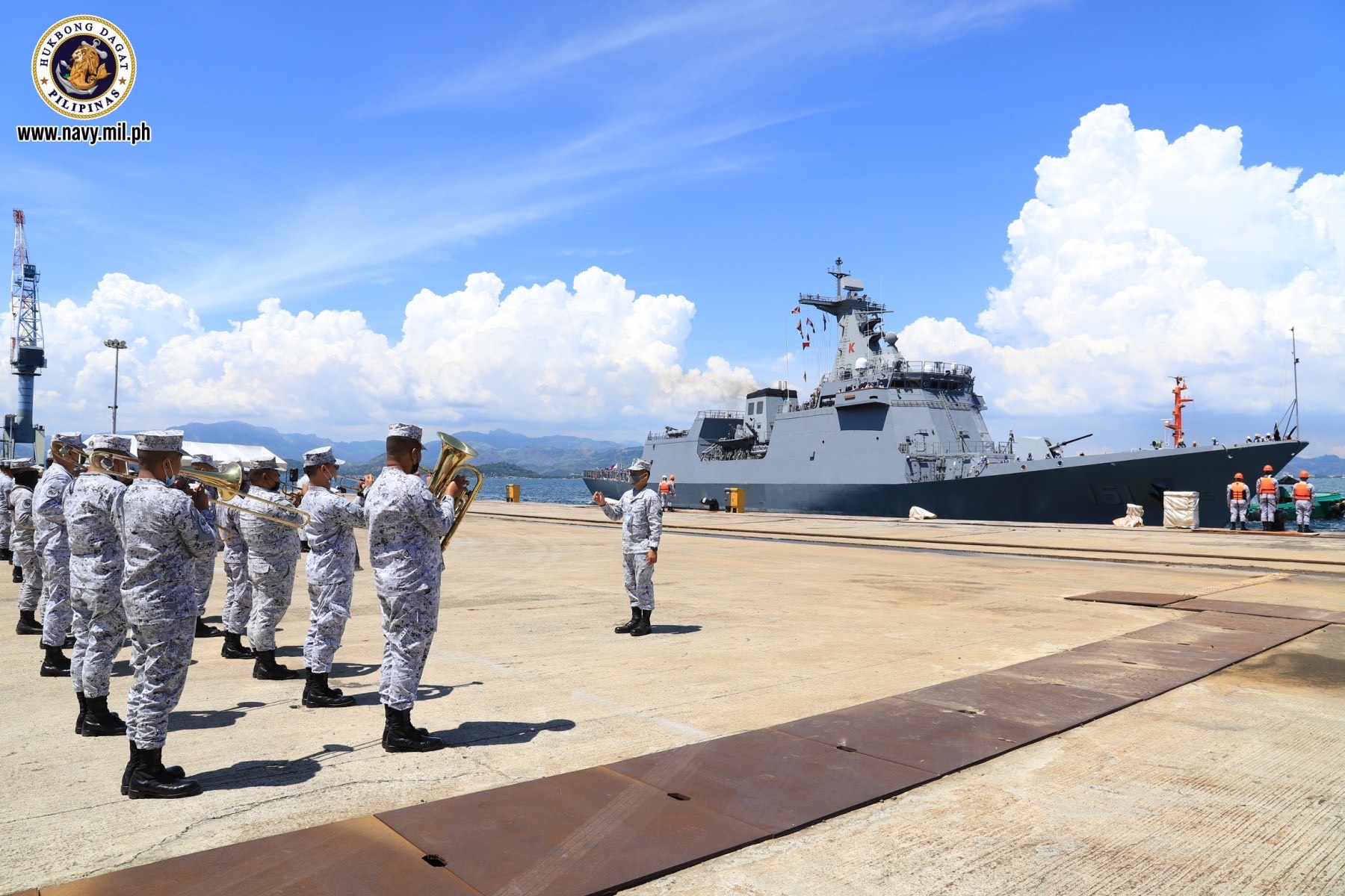 Philippine Navy moves to new base in Subic