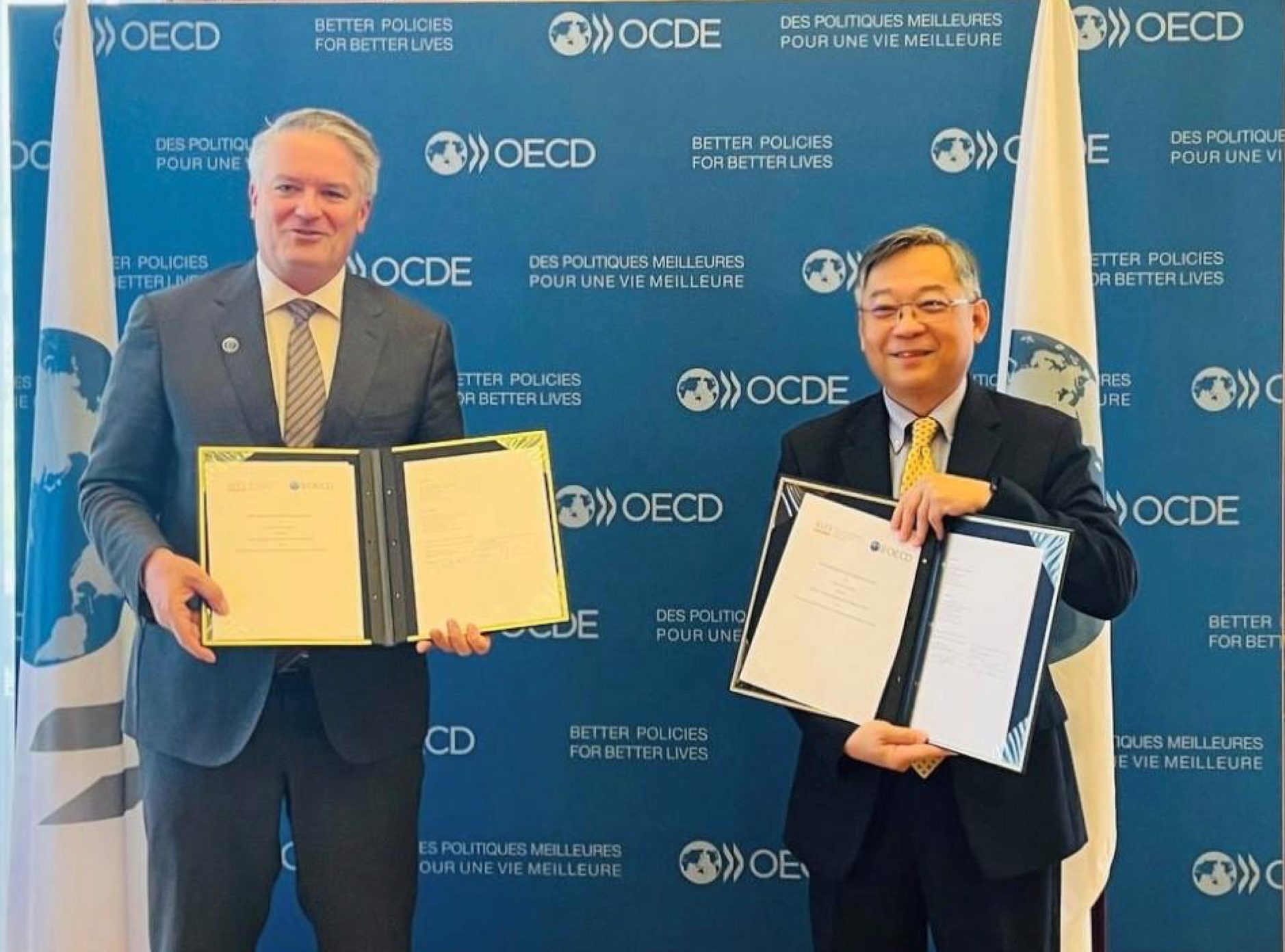 Singapore, OECD sign economic cooperation MoU