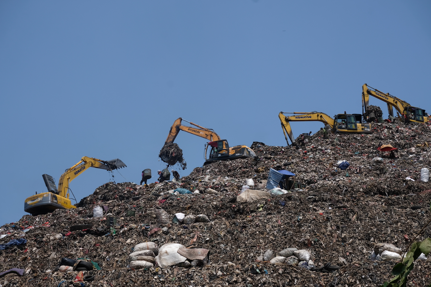 Mencari Nafkah Di Tempat Pembuangan Sampah Terbesar Di Dunia Maritime