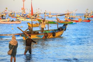 For whose benefit does Indonesia’s measured fishing policy serves?