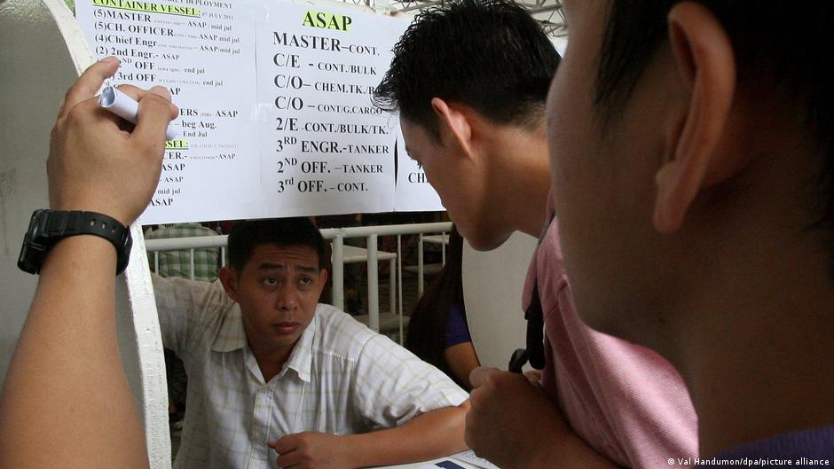 400,000 seafarers at risk of sailing ban