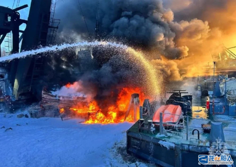 Fuel Leak Ignites Major Blaze at Russian Ship Repair Yard